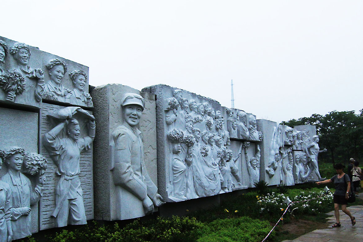 第28屆奧運會冠軍浮雕壁畫